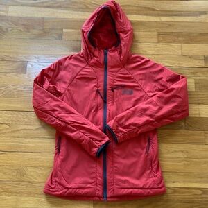 Women’s Mountain Hardwear
XS Puffer Jacket